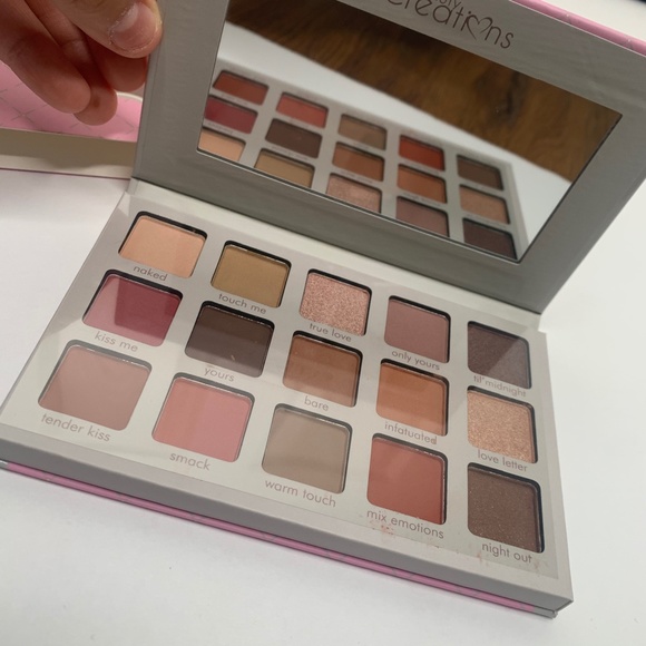 BEAUTY CREATIONS | IRRESISTIBLE PALETTE - Picture 3 of 4